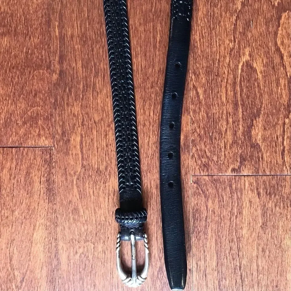 Unique Fine Woven Leather Belt with Silver Hardware, Very Pretty, Size Medium